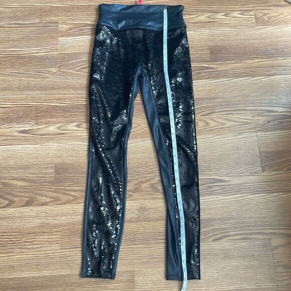 SPANX faux leather sequin black size small petites leggings NWOT - Picture 6 of 13